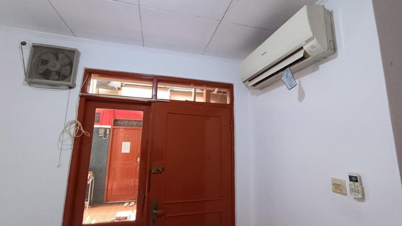 Oyo 91341 D'Phoenix Anggrek Syariah Residence Jakarta Exterior photo